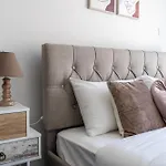 Powder's 1-bedroom Retreat In Mackenzy, Lejlighed *