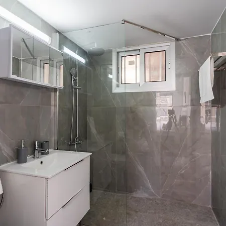 Powder’s 1-bedroom Retreat In Mackenzy,