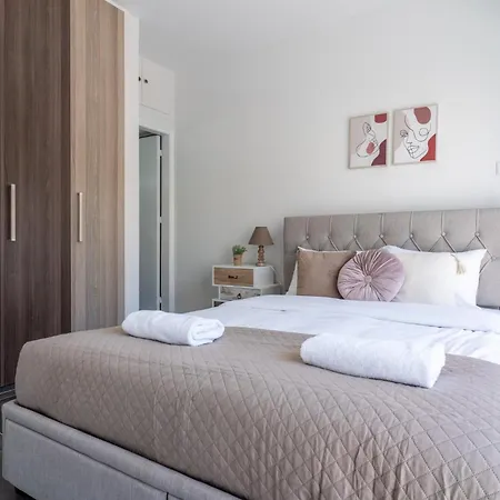 Powder’s 1-bedroom Retreat In Mackenzy, Apartment