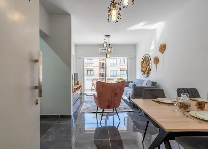 Powder's 1-bedroom Retreat In Mackenzy, Larnaca