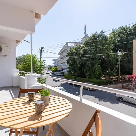 アパート Powder's 1-bedroom Retreat In Mackenzy, ラルナカ
